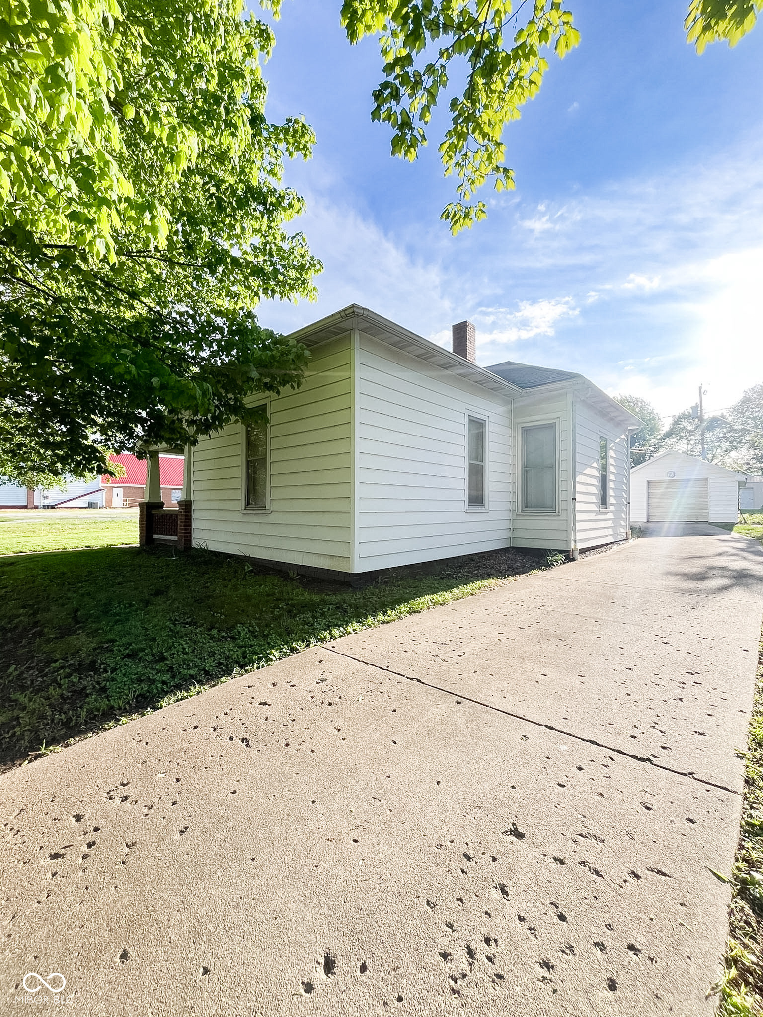 209 Grant Street Cayuga, IN 47928 - Photo 6 of 35