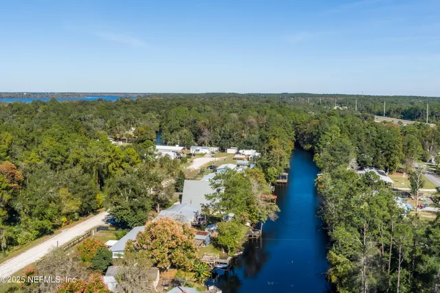 $369,000 | 102 Landmark Avenue, Satsuma, FL 32189