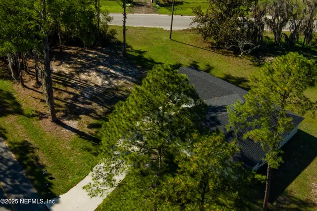 $369,000 | 102 Landmark Avenue, Satsuma, FL 32189