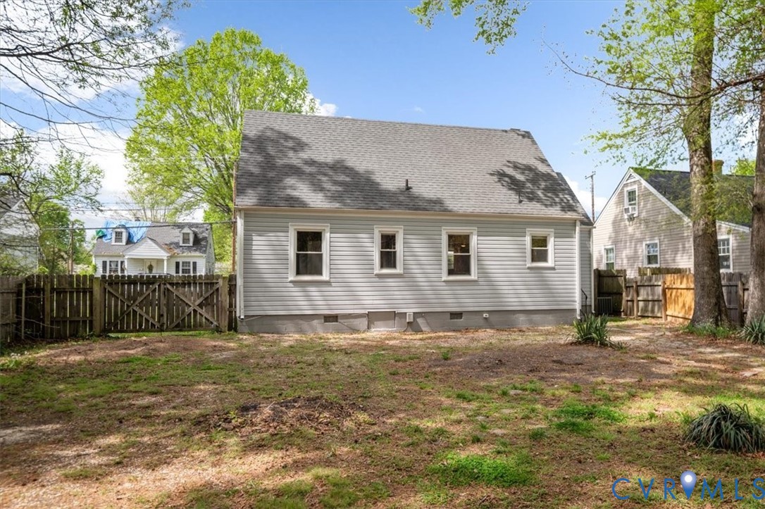 6805 Hermitage Road Henrico, VA 23228 - Photo 43 of 46 a view of a house with a yard