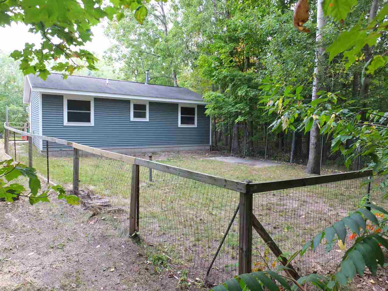 9744 Riley Road Interlochen, MI 49643 - Photo 20 of 23 1880367-19.JPG