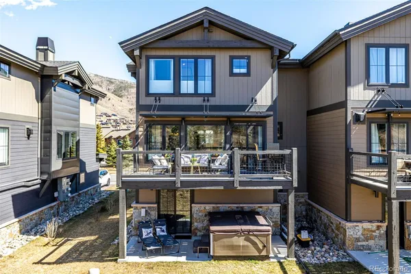 a view of a building with sitting area