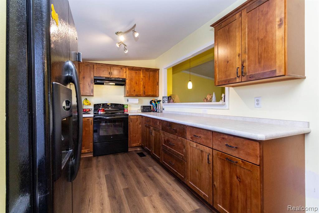 9002 Arnold Road Fair Haven, MI 48023 - Photo 13 of 43