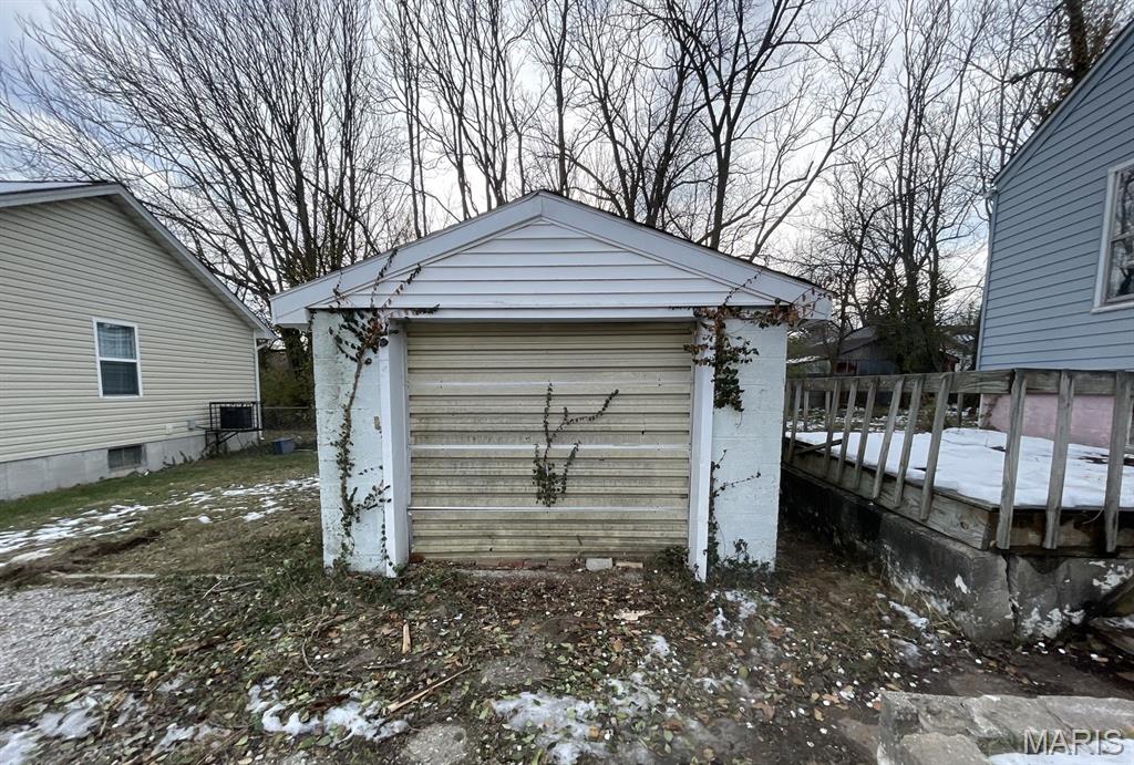 1127 Putnam Street Alton, IL 62002 - Photo 16 of 20