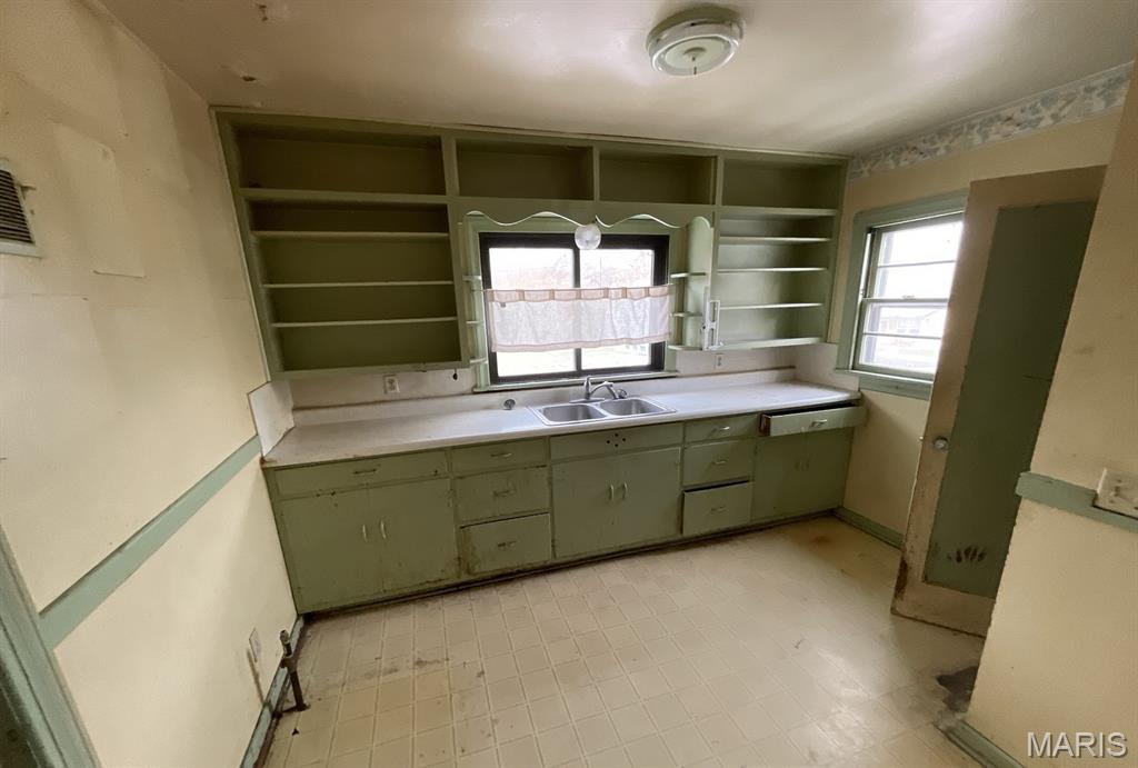 1127 Putnam Street Alton, IL 62002 - Photo 6 of 20