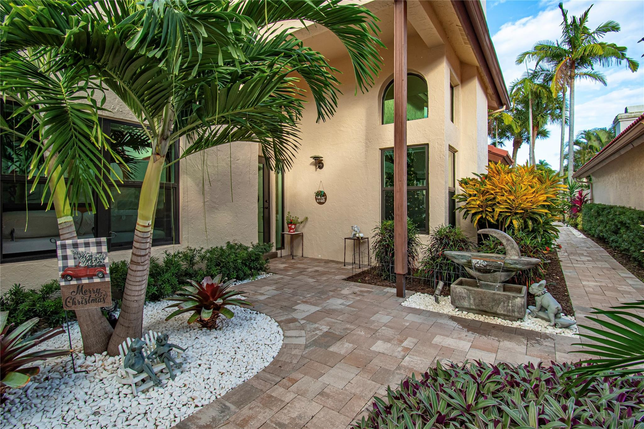 21694 Town Pl Drive Boca Raton, FL 33433 - Photo 5 of 55 a view of backyard of house with outdoor seating