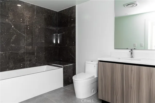 $4,350 | 39 South Los Robles Avenue, Unit 3006, Pasadena, CA 91101