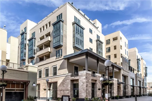 $4,350 | 39 South Los Robles Avenue, Unit 3006, Pasadena, CA 91101
