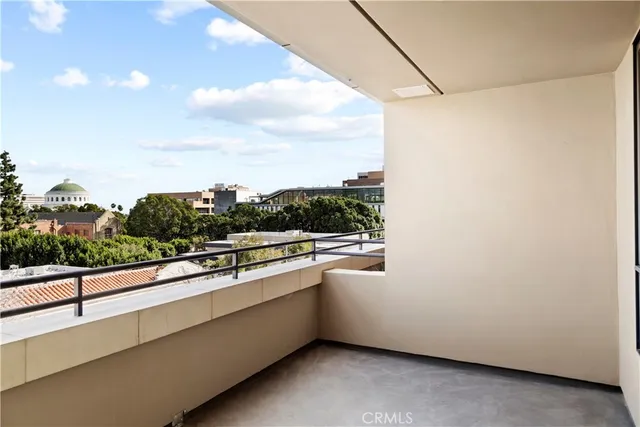 $4,350 | 39 South Los Robles Avenue, Unit 3006, Pasadena, CA 91101