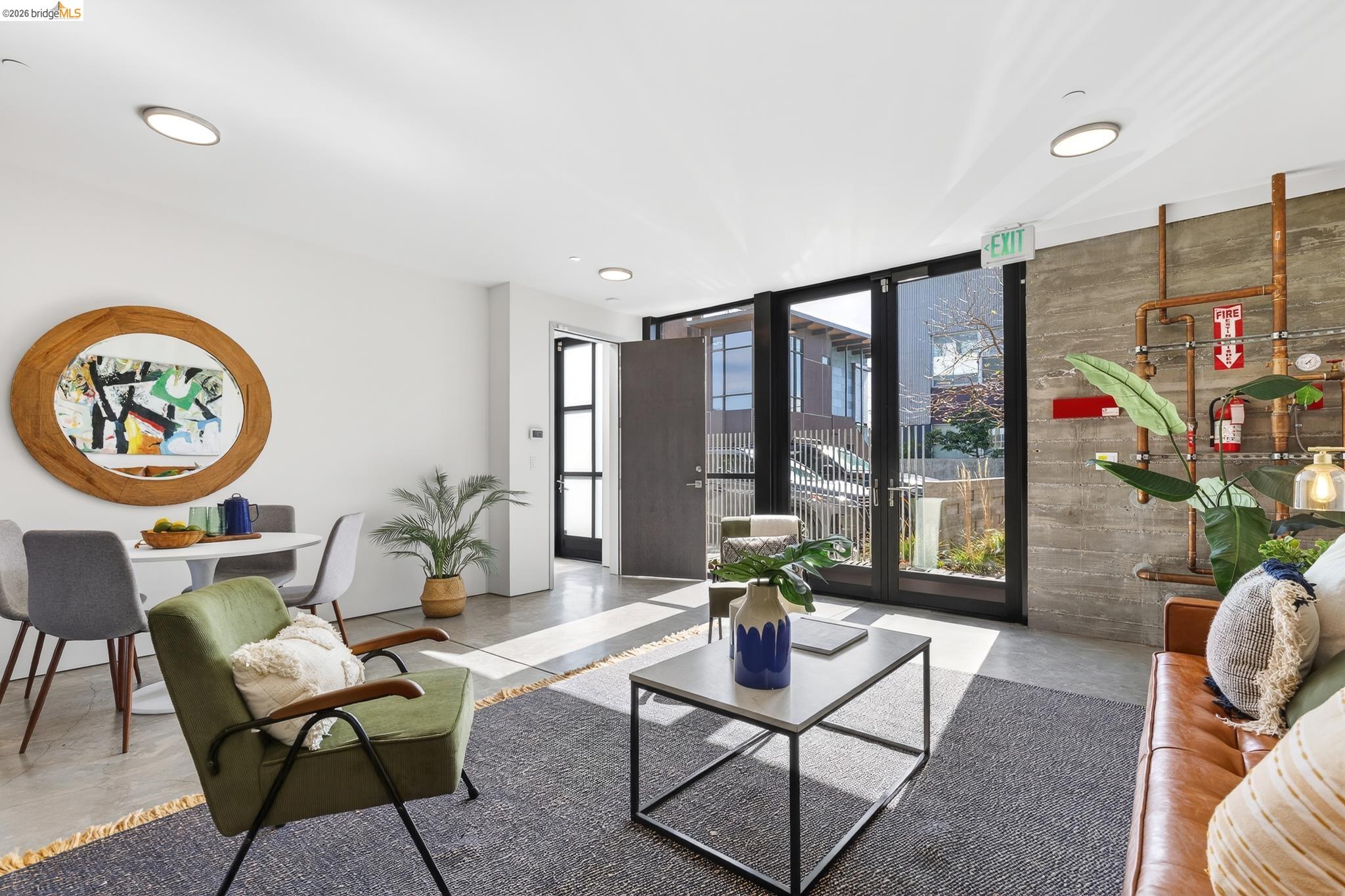 811 Folger Avenue Berkeley, CA 94710 - Photo 19 of 41