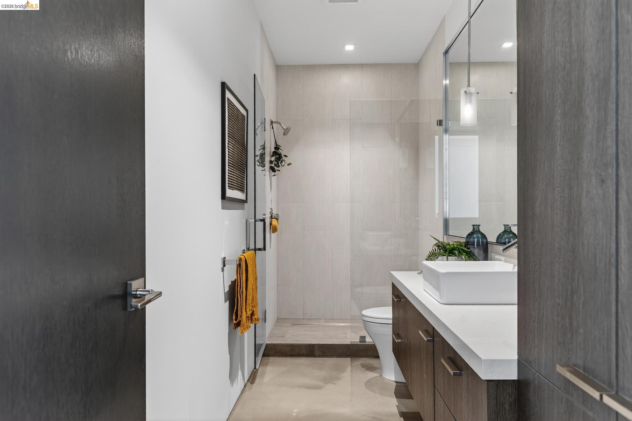 811 Folger Avenue Berkeley, CA 94710 - Photo 27 of 41