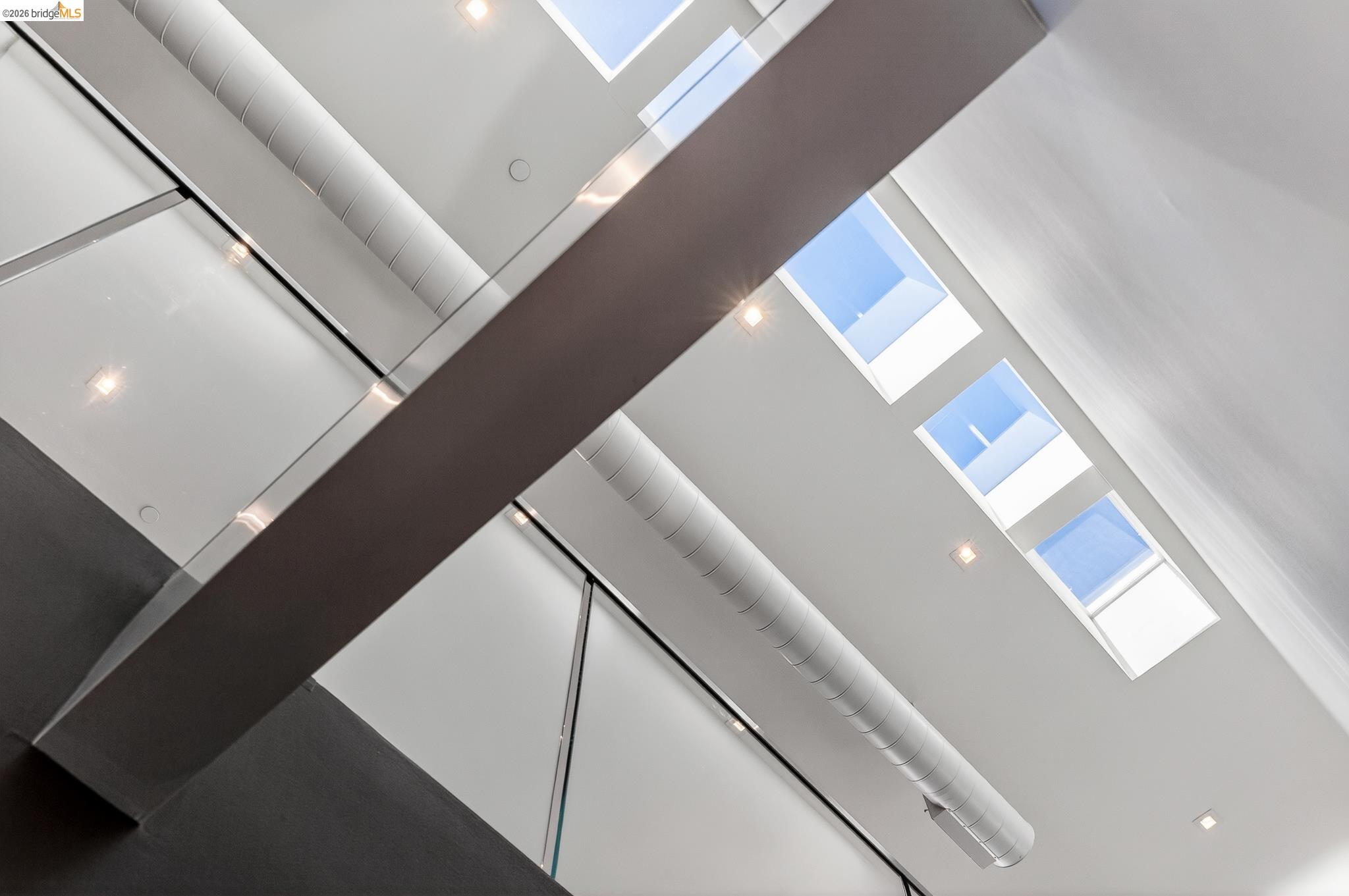 811 Folger Avenue Berkeley, CA 94710 - Photo 28 of 41