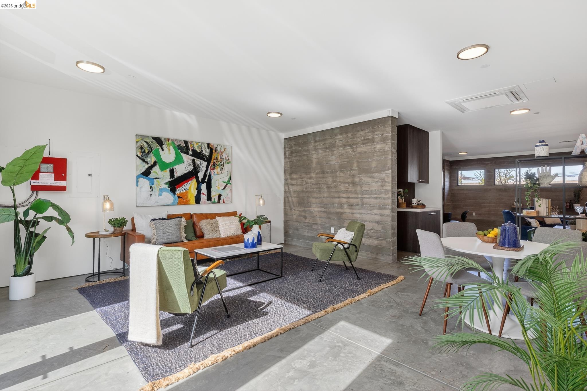 811 Folger Avenue Berkeley, CA 94710 - Photo 32 of 41