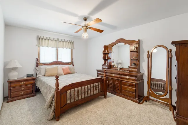 $369,900 | 14632 Kostner Avenue, Midlothian, IL 60445