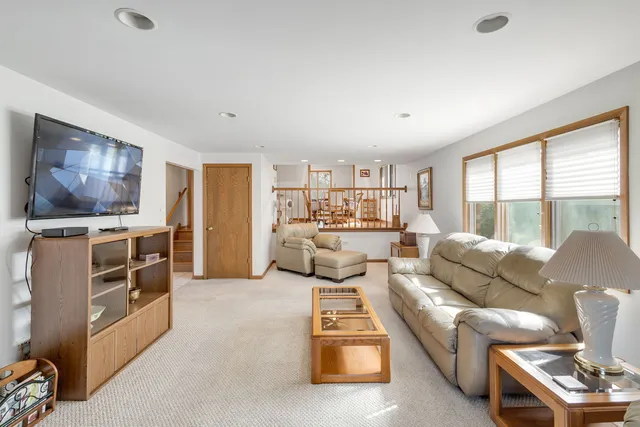 $369,900 | 14632 Kostner Avenue, Midlothian, IL 60445