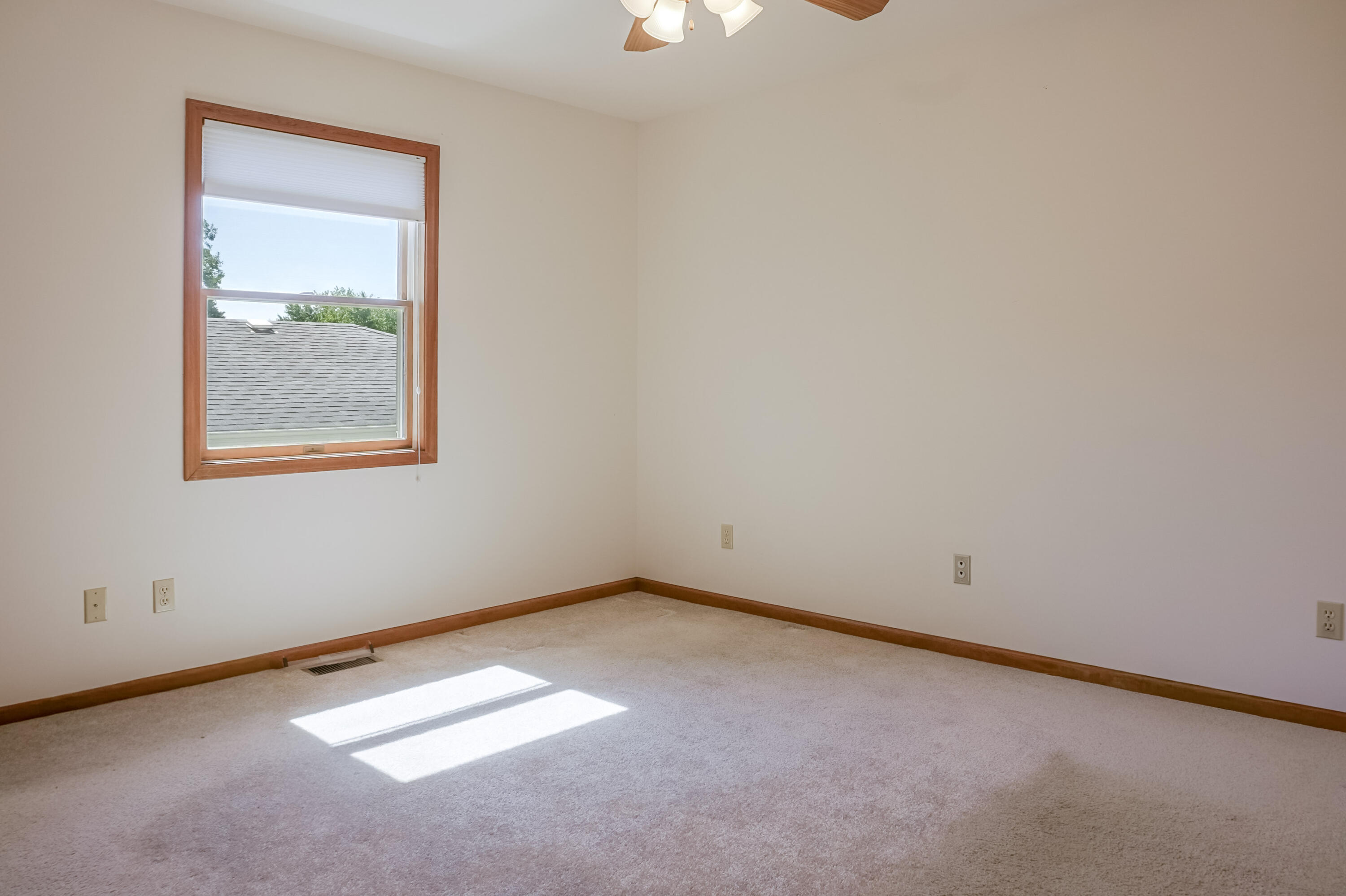 1530 Happy Valley Road Crown Point, IN 46307 - Photo 14 of 63 3000x1998