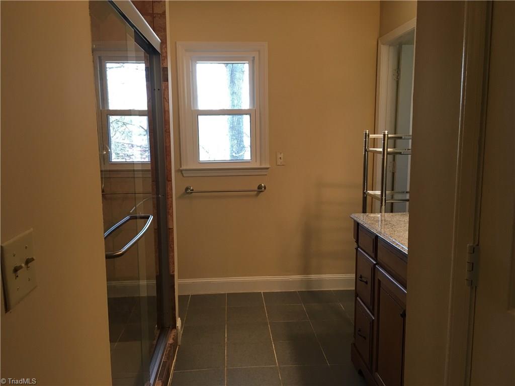 640 Kanoy Road Thomasville, NC 27360 - Photo 12 of 24 Gallery Image 12