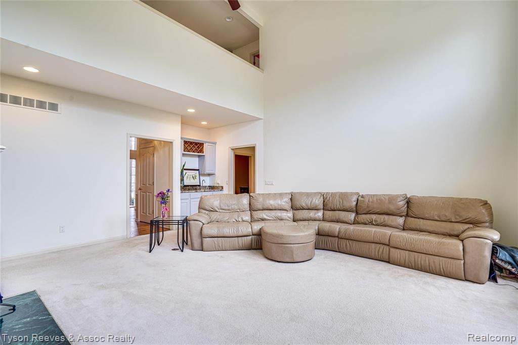 1957 Catlin Drive Rochester, MI 48306 - Photo 16 of 38