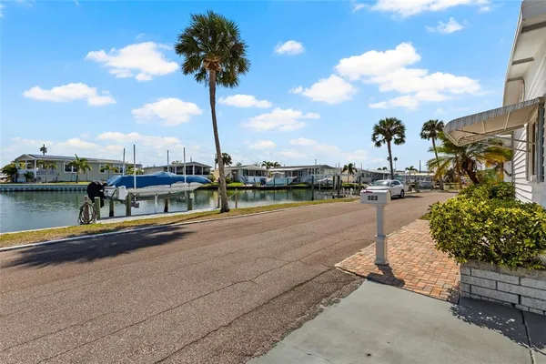 $375,000 | 323 Terra Ceia Drive, Palmetto, FL 34221