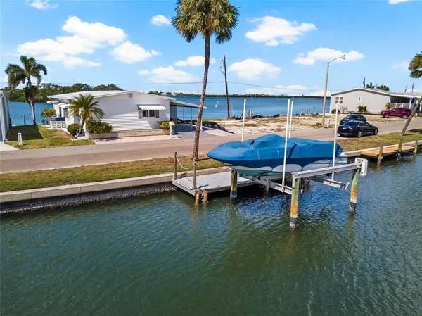 $375,000 | 323 Terra Ceia Drive, Palmetto, FL 34221