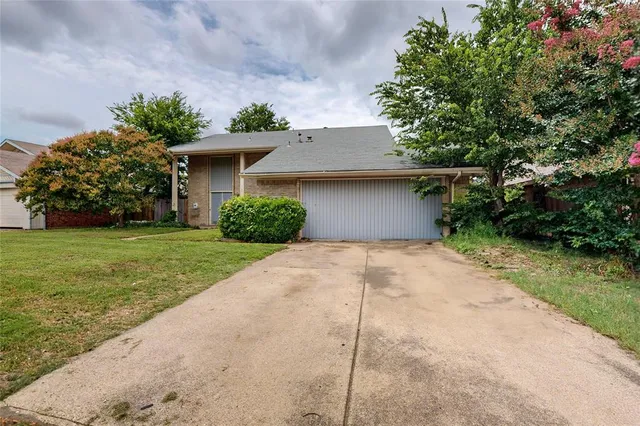 $299,900 | 1801 Plantation Road, Garland, TX 75044