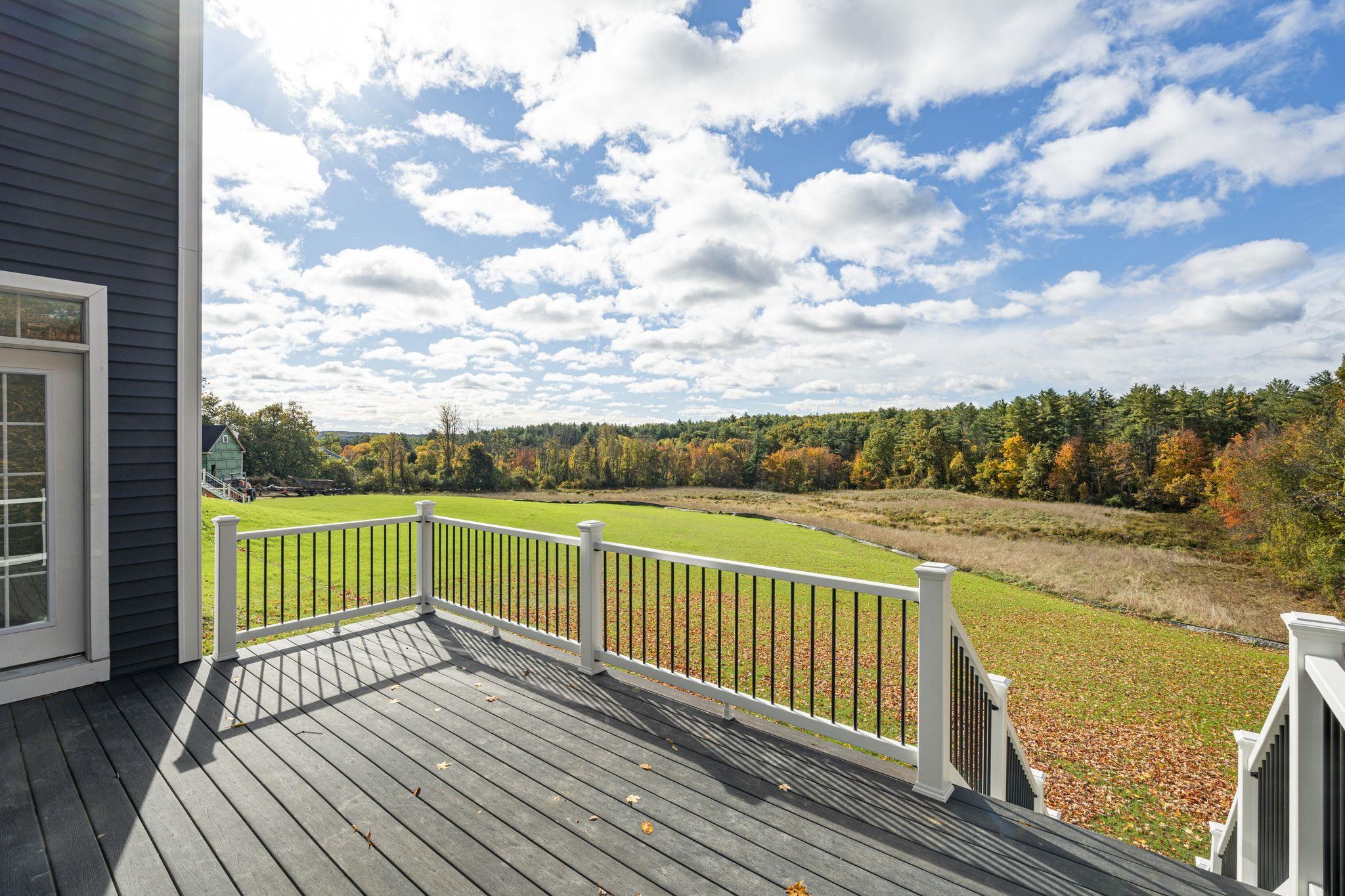 51 English Range Road, Unit 90 Derry, NH 03038 - Photo 32 of 33