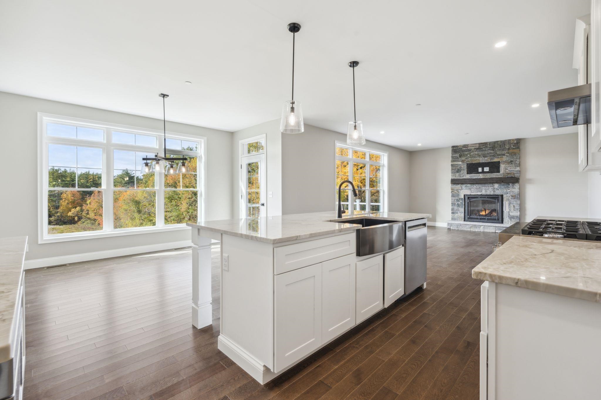 51 English Range Road, Unit 90 Derry, NH 03038 - Photo 6 of 33