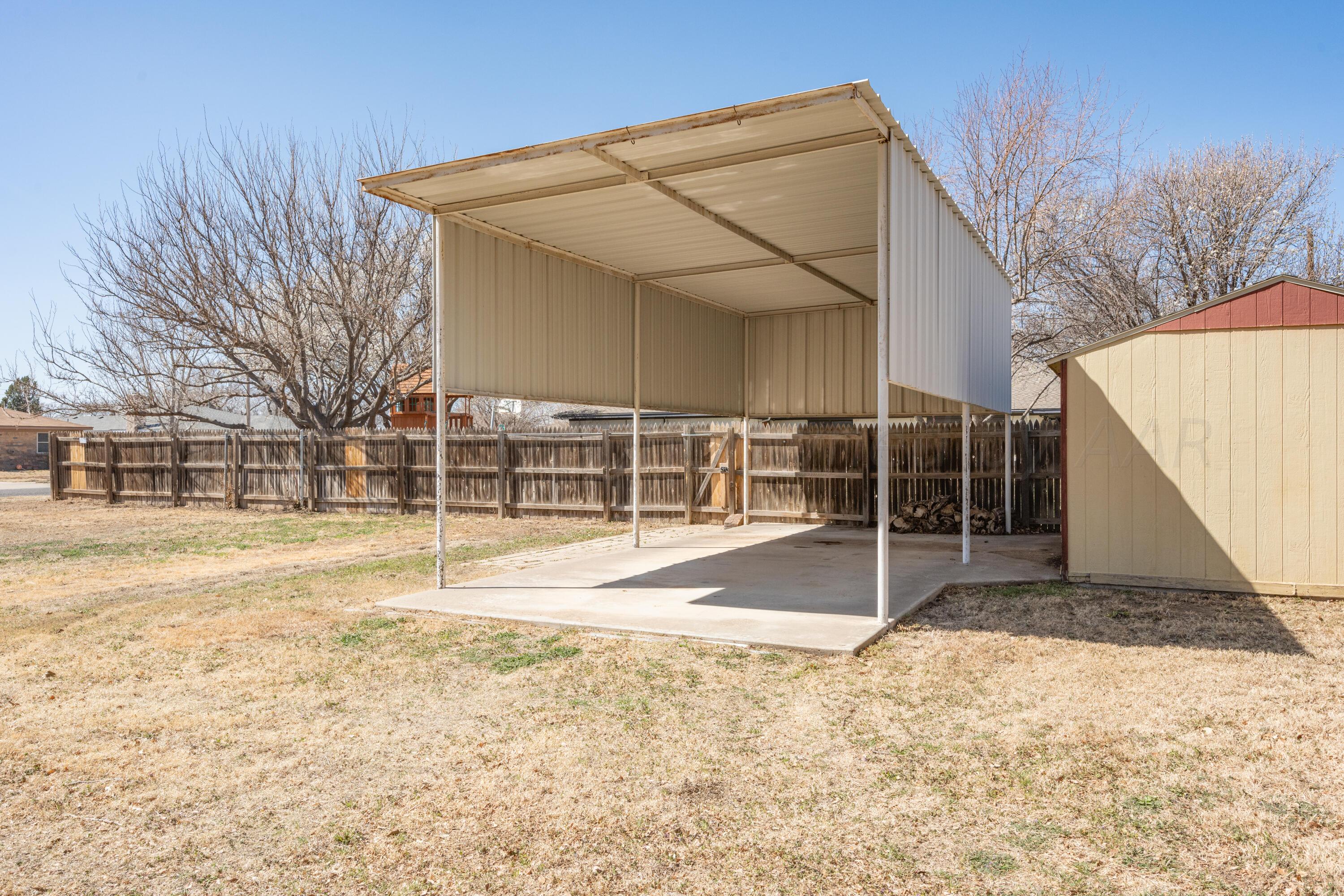 7023 Hatton Road Amarillo, TX 79110 - Photo 35 of 38 RV Parking