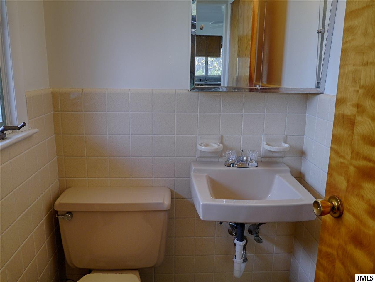 3800 Hendee Road Jackson, MI 49201 - Photo 18 of 33 Photo 18