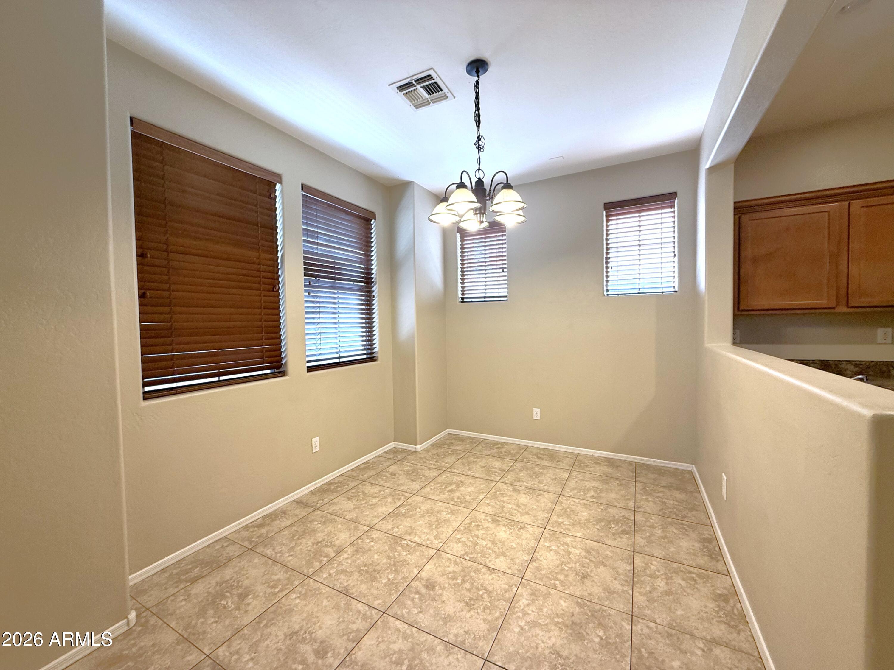 451 South Hawes Road, Unit 33 Mesa, AZ 85208 - Photo 4 of 22 Photo May 22 2026, 2 44 18 PM
