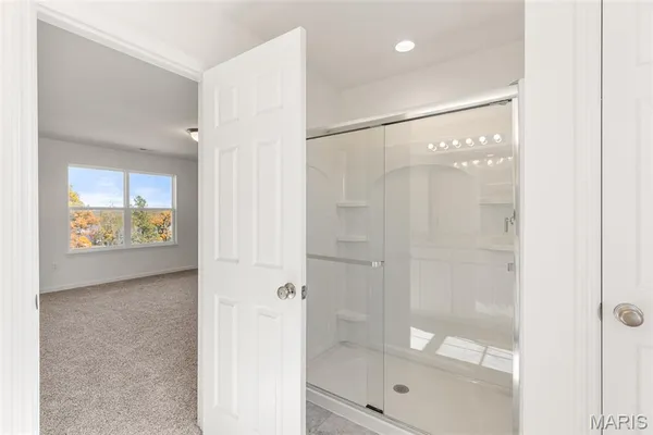 $419,987 | 1657 Winding Mdws Drive, Fenton, MO 63026