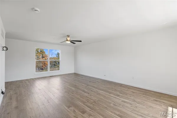 $419,987 | 1657 Winding Mdws Drive, Fenton, MO 63026