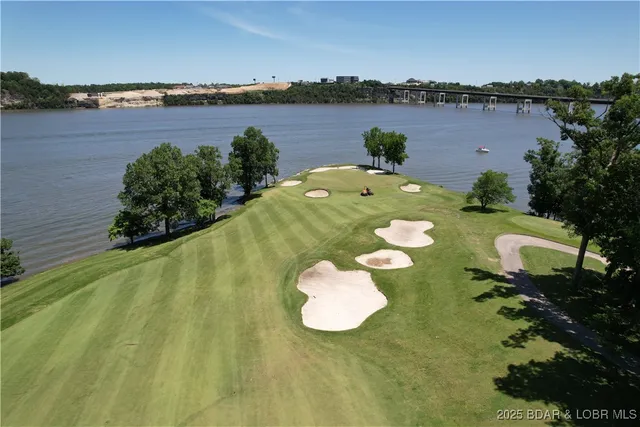 $4,000 | Bldg C-12 Bldg C-12 Via, Unit C12, Sunrise Beach, MO 65079