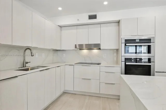 $1,349,000 | 9 Island Avenue, Unit 1209, Miami Beach, FL 33139