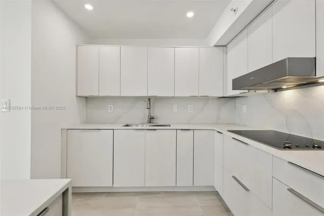 $1,349,000 | 9 Island Avenue, Unit 1209, Miami Beach, FL 33139