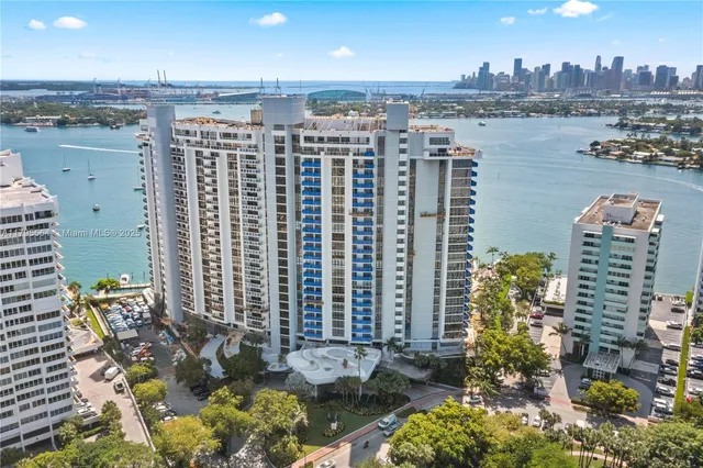 $1,349,000 | 9 Island Avenue, Unit 1209, Miami Beach, FL 33139