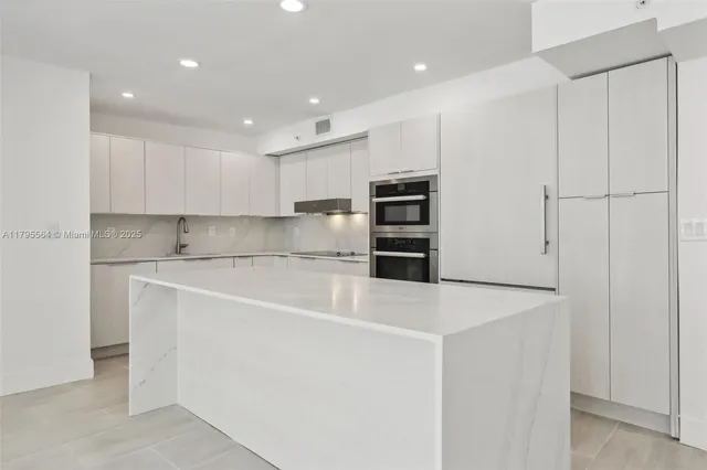 $1,349,000 | 9 Island Avenue, Unit 1209, Miami Beach, FL 33139