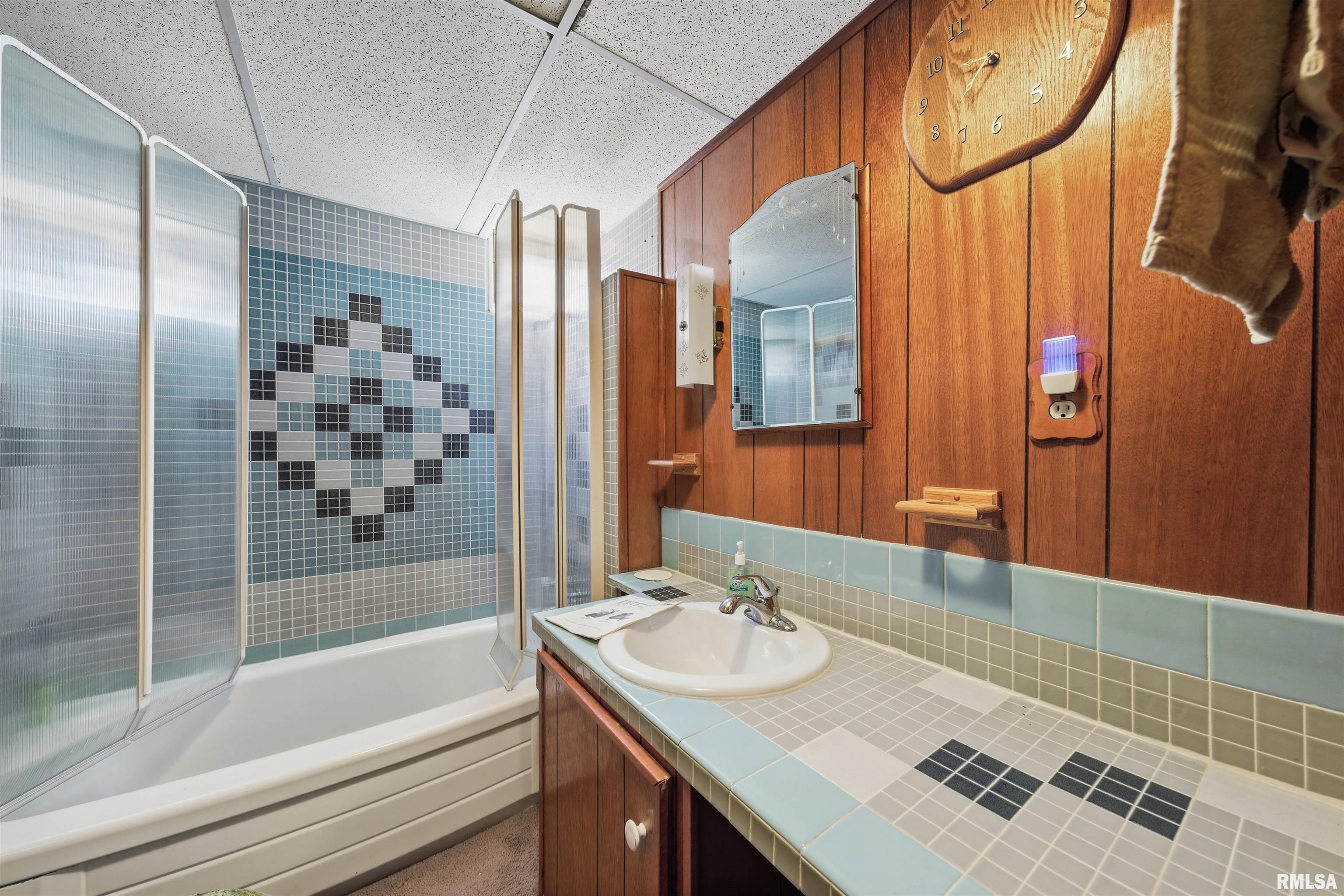 23632 Spring Creek Road Washington, IL 61571 - Photo 26 of 36 Gallery Image 26