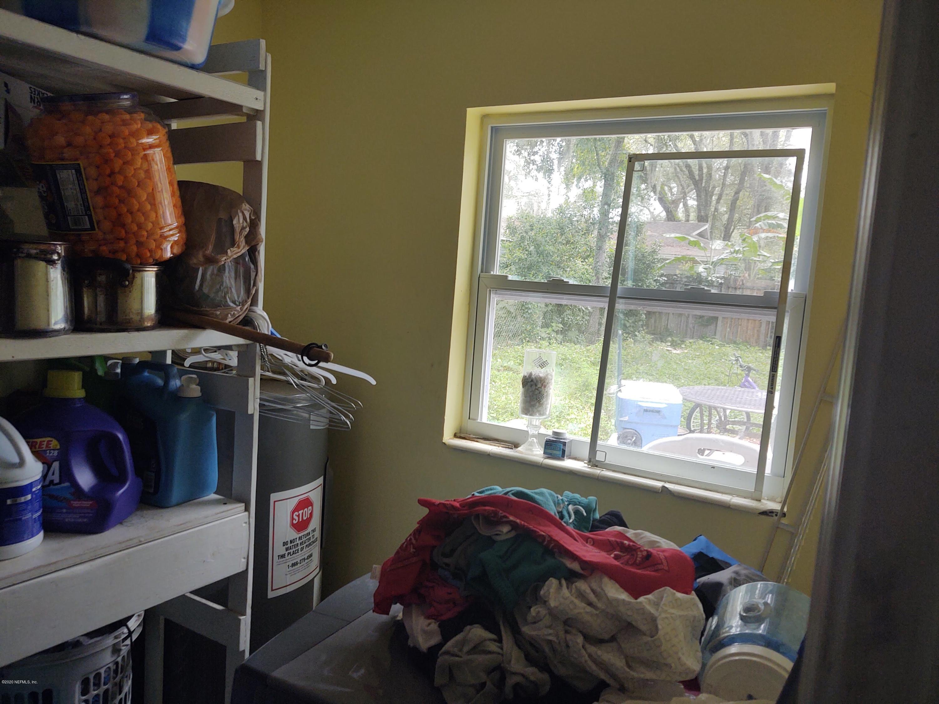 6143 Ricker Road Jacksonville, FL 32244 - Photo 19 of 24 Laundry Room