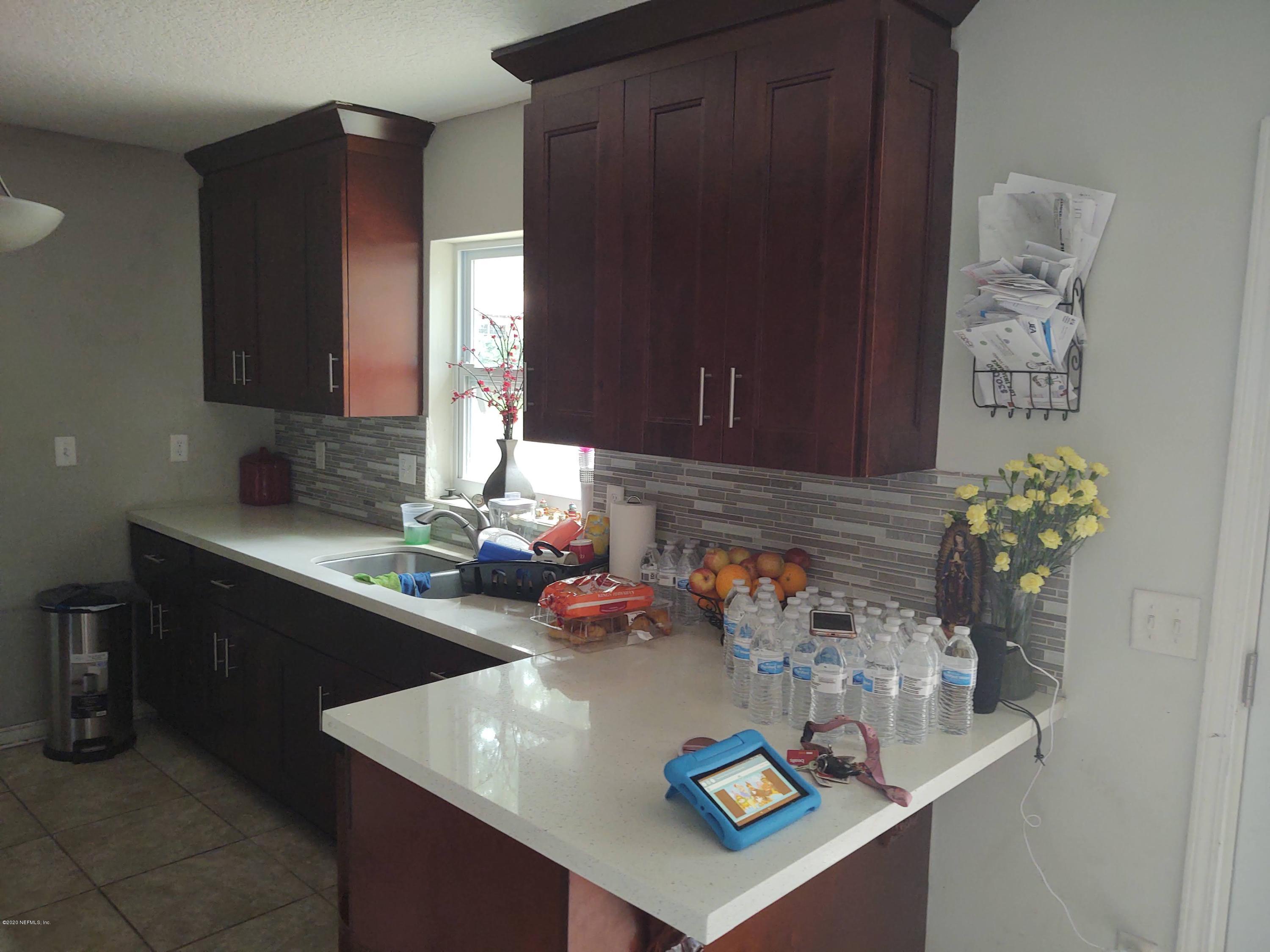 6143 Ricker Road Jacksonville, FL 32244 - Photo 8 of 24 Kitchen