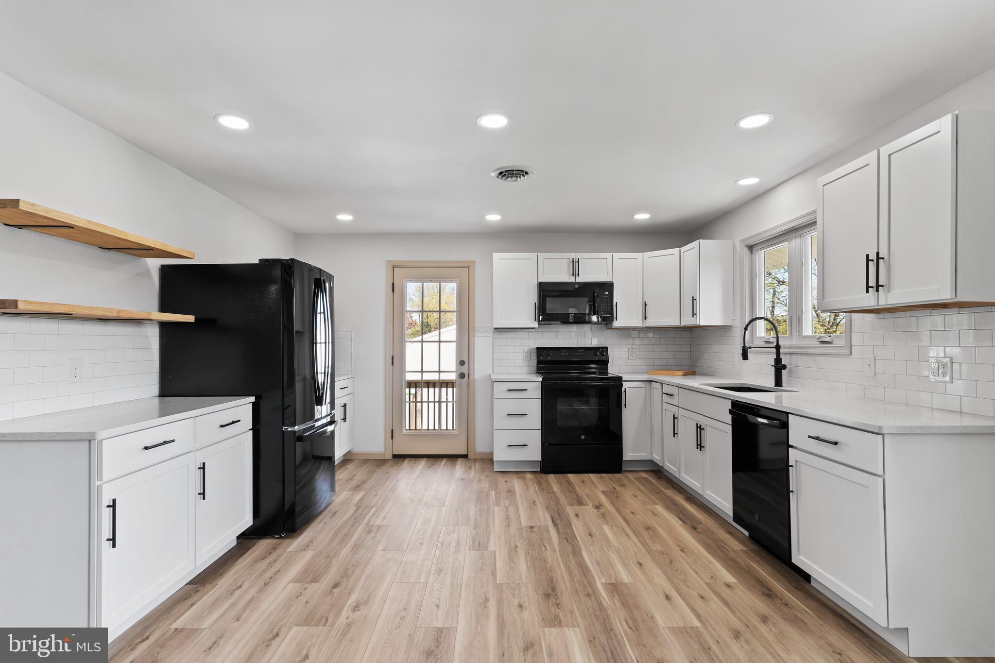 421 North Middleton Road Carlisle, PA 17013 - Photo 15 of 35 Gallery Image 15