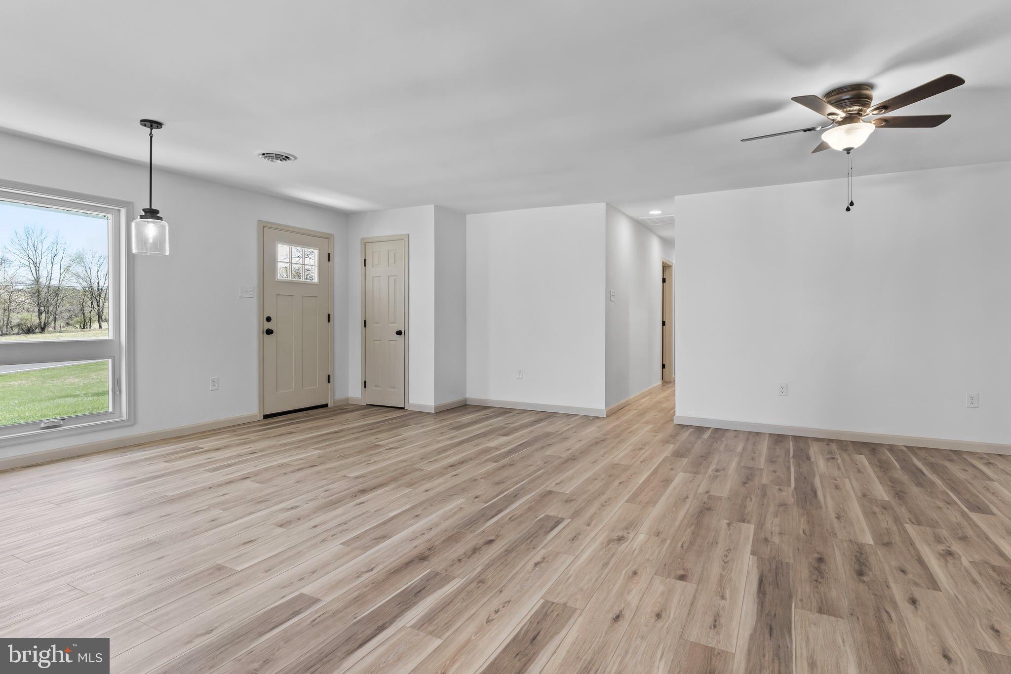 421 North Middleton Road Carlisle, PA 17013 - Photo 7 of 35 Gallery Image 7