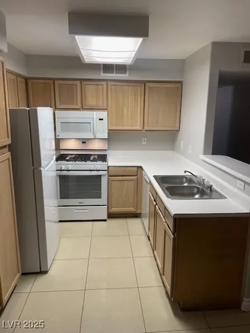 $1,575 | 5217 Caspian Springs Drive, Unit 204, Las Vegas, NV 89120
