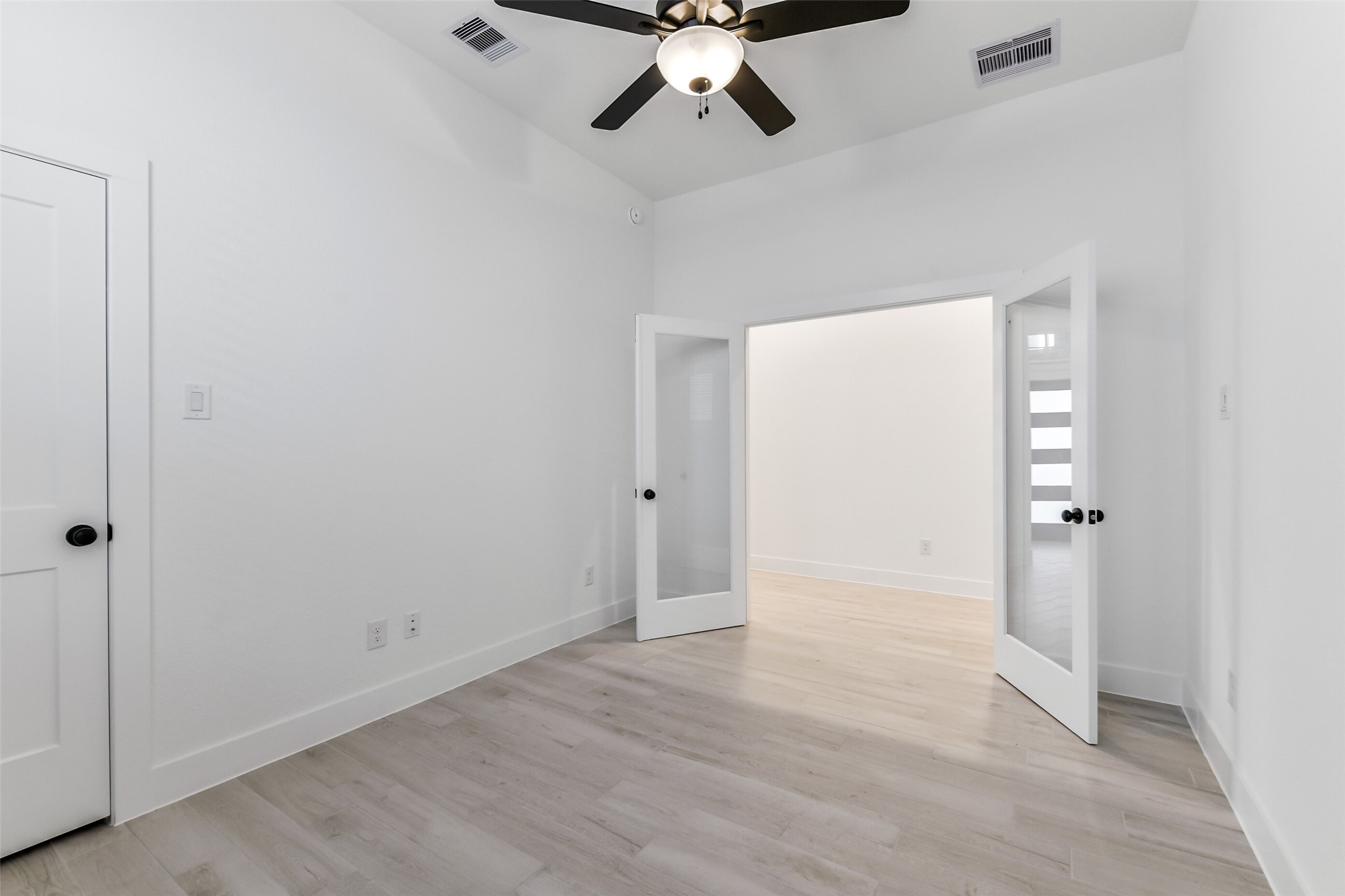 17730 Tree Of Heaven Conroe, TX 77385 - Photo 16 of 32