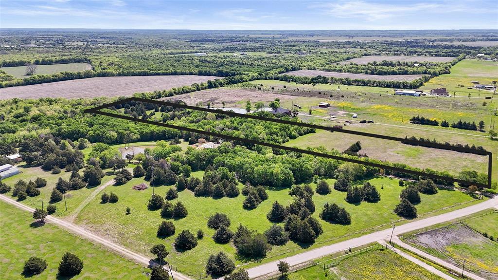 655 Ewing Road Ferris, TX 75125 - Photo 2 of 11