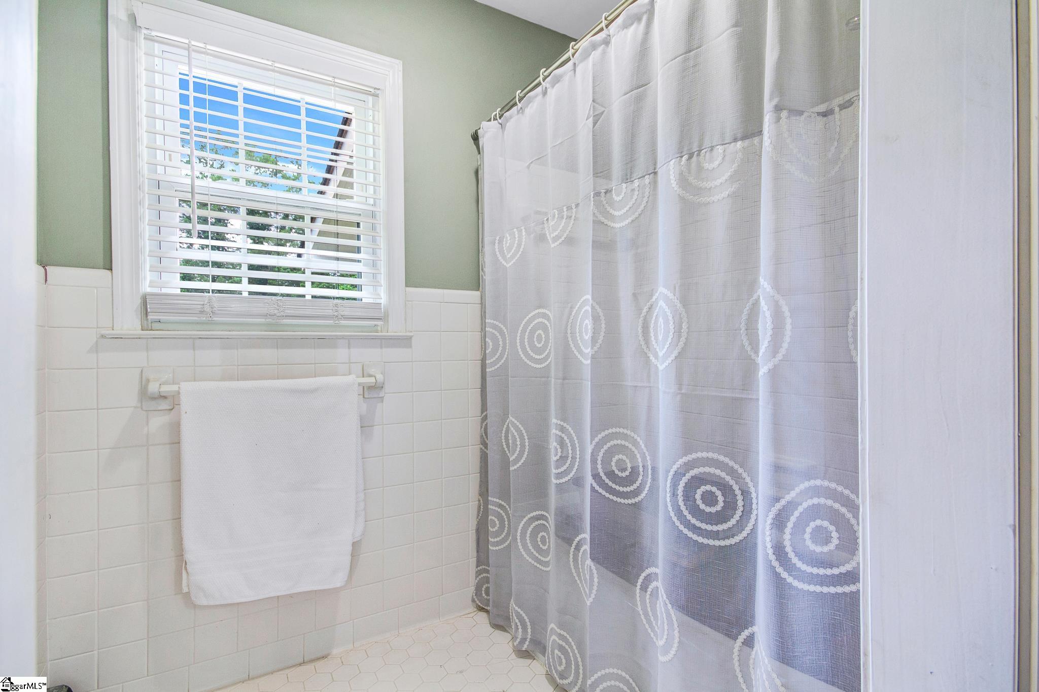 402 Reeves Drive Simpsonville, SC 29681 - Photo 23 of 31 Gallery Image 23