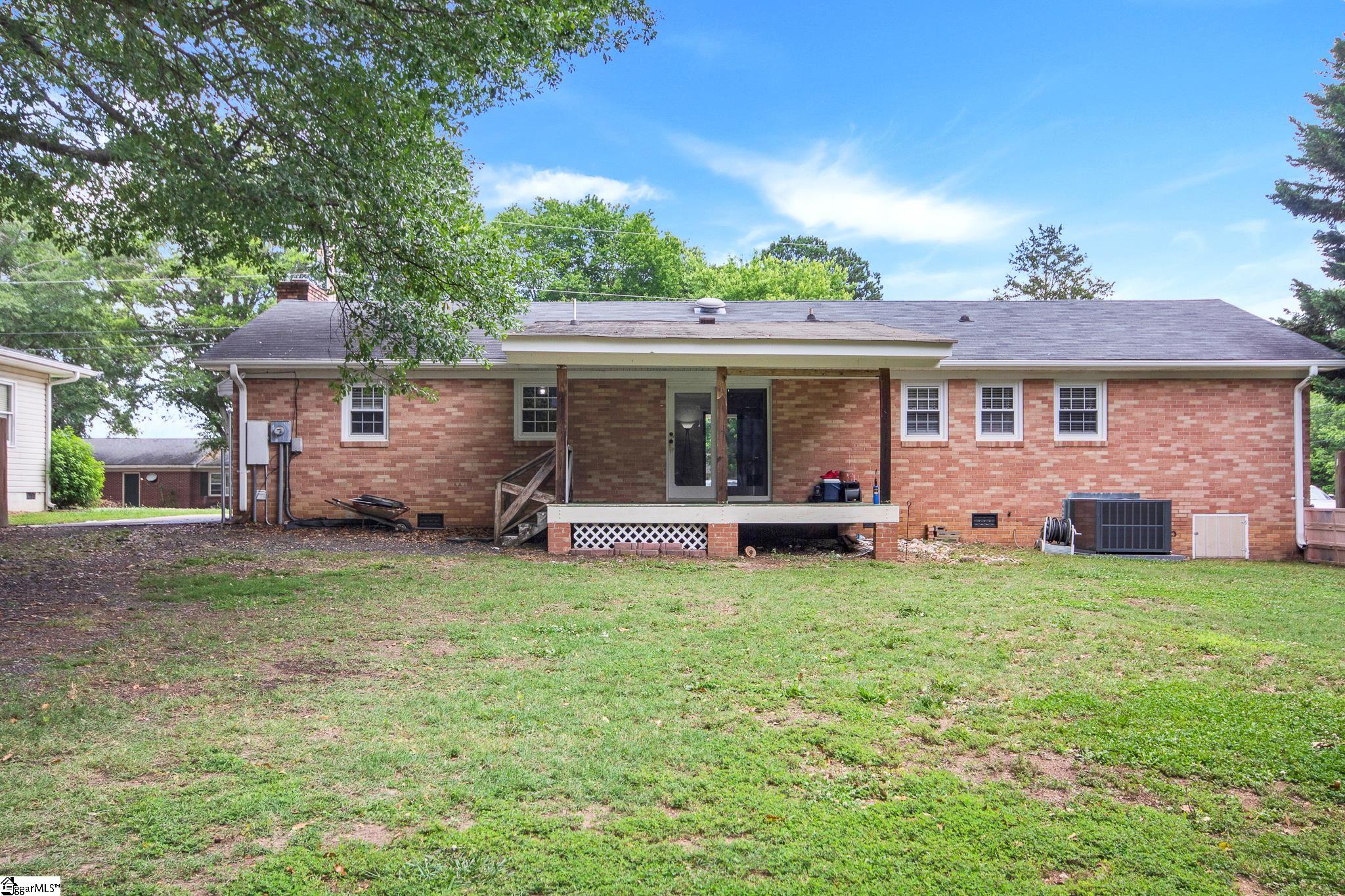 402 Reeves Drive Simpsonville, SC 29681 - Photo 29 of 31 Gallery Image 29