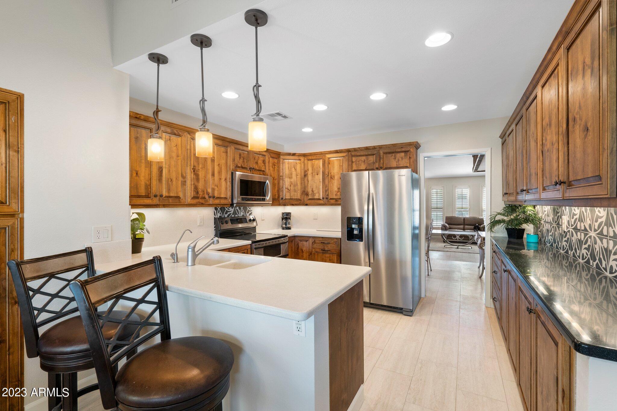 5628 South Compass Road Tempe, AZ 85283 - Photo 14 of 46 KITCHEN BAR