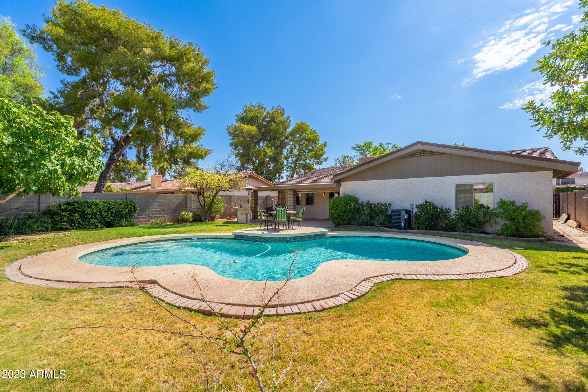 5628 South Compass Road Tempe, AZ 85283 - Photo 31 of 46 Large Rear Yaed 2