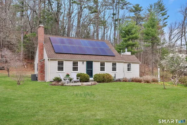$531,000 | 15 Mohawk Drive, Canton, CT 06019